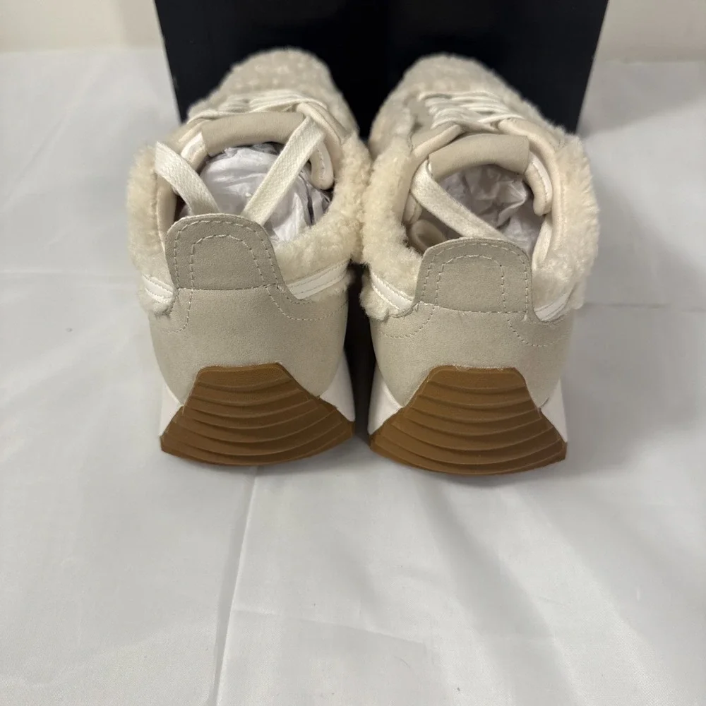 DV DOLCE‎ VITA BYNX LOW TOP  FAUX FUR SNEAKERS SIZE 7 IN OFF WHITE